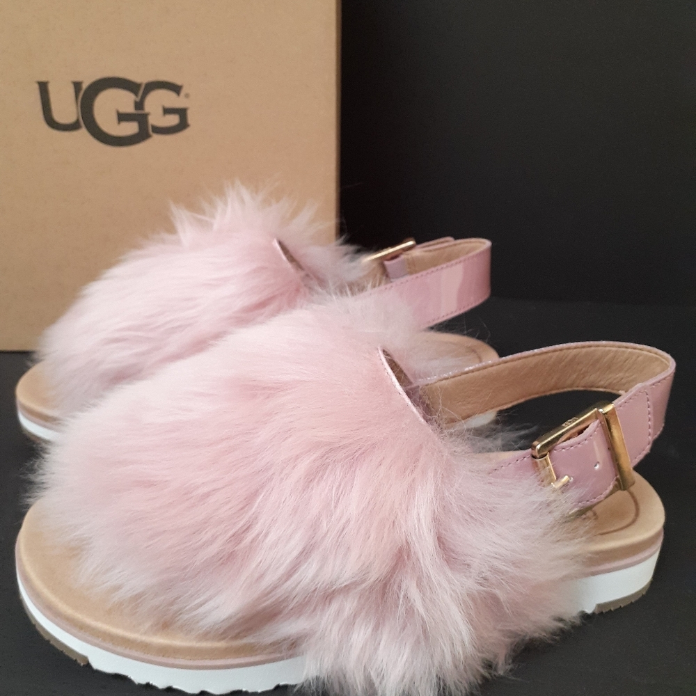 UGG Holly Sandals Sz 7
